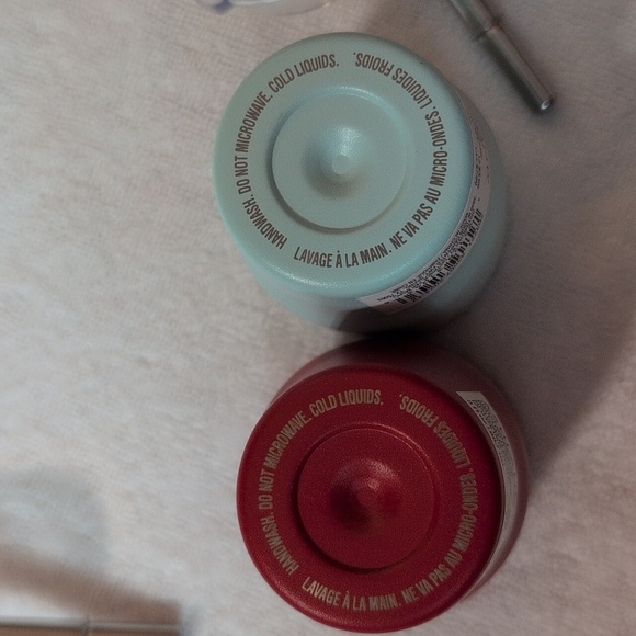 Red and Ice Blue Mini Insulated Tumblers with Straws NWT. - Picture 4 of 4